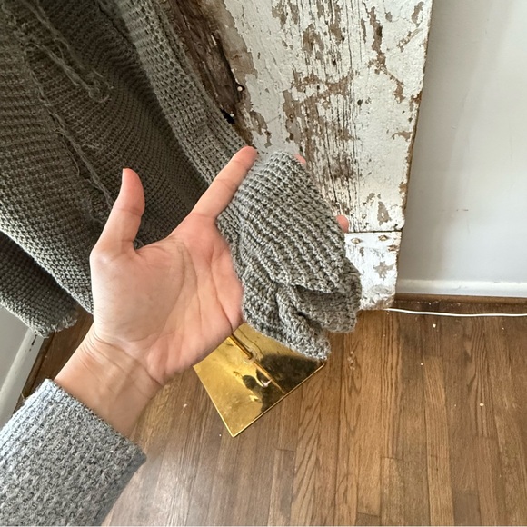 Free people olive green moonshine sweater waffle distressed sz M - Picture 6 of 12